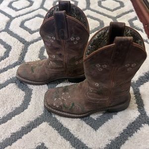 Size 12 Smokey Mountain boots